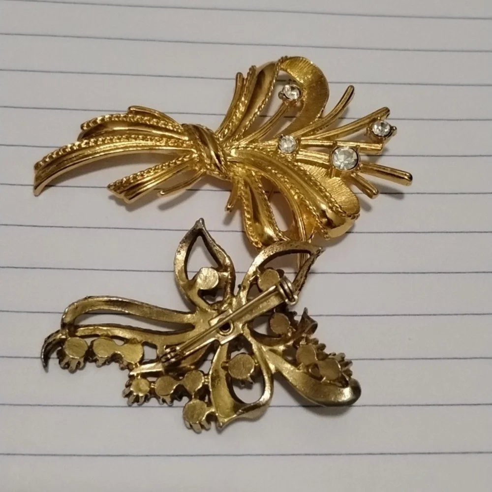 Two Brooches - Picture 3 of 4